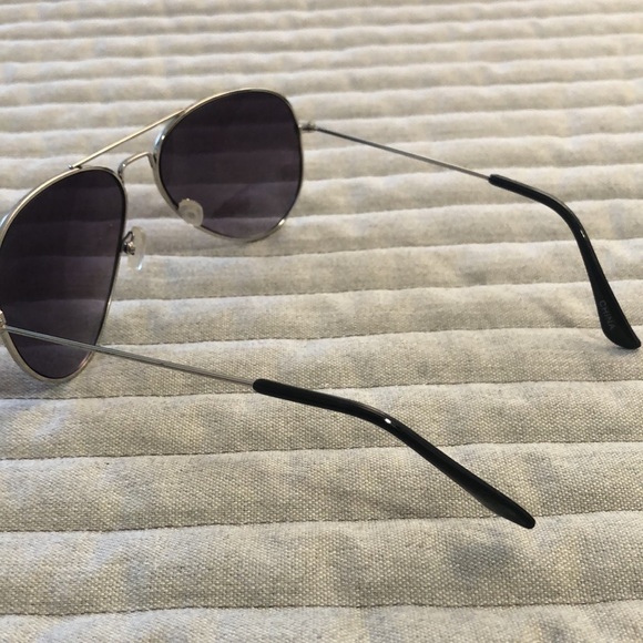 OMBRÉ AVIATOR SUNGLASSES - Picture 3 of 4